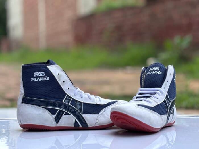 Kabaddi Shoes | Blue and White - Image 2